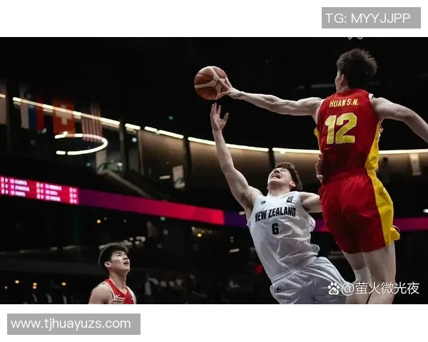 辽宁男篮迎战法国夏隆全力争胜展现实力与团队合作精神