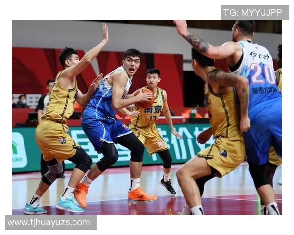 CBA新疆队与同曦队精彩对决回放全程回顾与分析