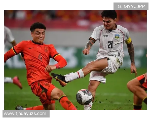 中国队迎战伊拉克队足球赛激情四溢期待精彩对决展现足球魅力与团队精神